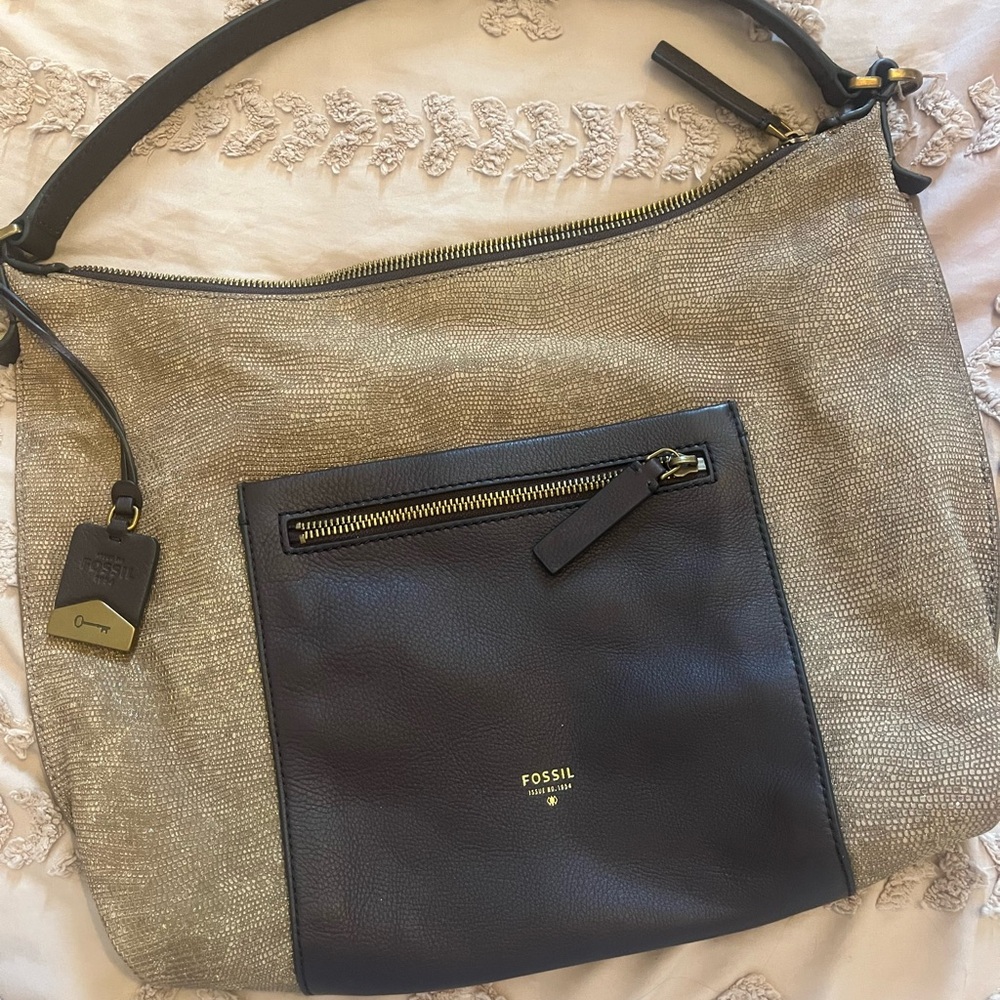 Fossil 🔑 Brown and Gold Textured Bag 💼